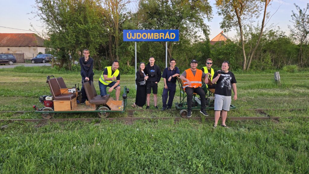 Ujdombrad_majalis